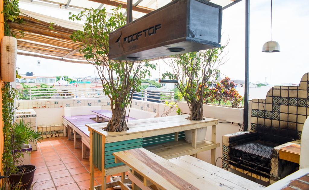 The Yak Hostel Playa del Carmen Exterior photo