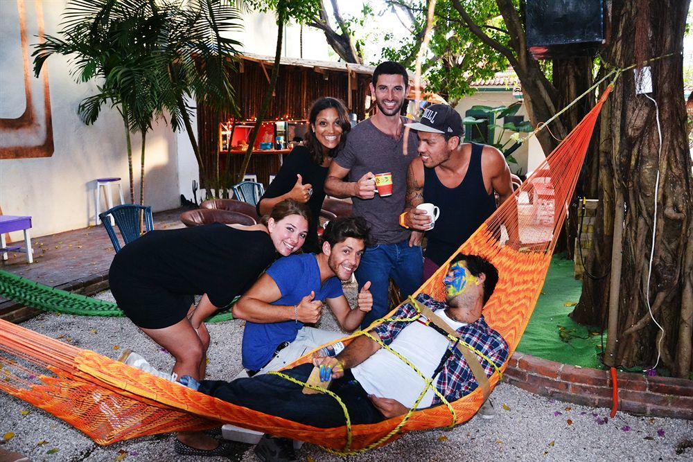 The Yak Hostel Playa del Carmen Exterior photo