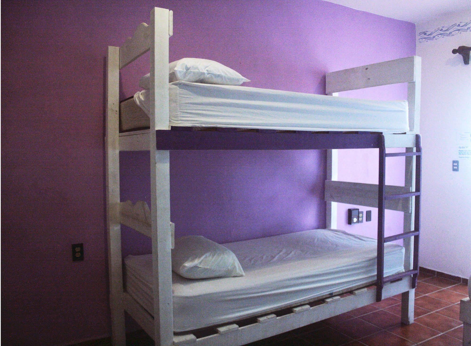 The Yak Hostel Playa del Carmen Exterior photo
