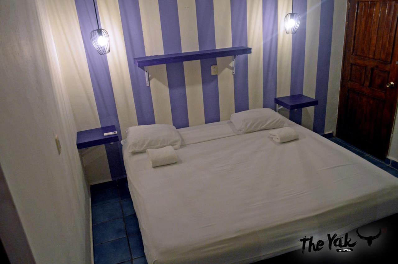 The Yak Hostel Playa del Carmen Exterior photo