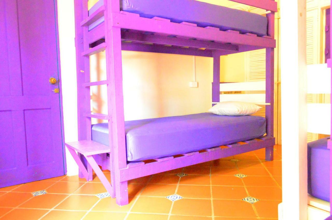 The Yak Hostel Playa del Carmen Exterior photo